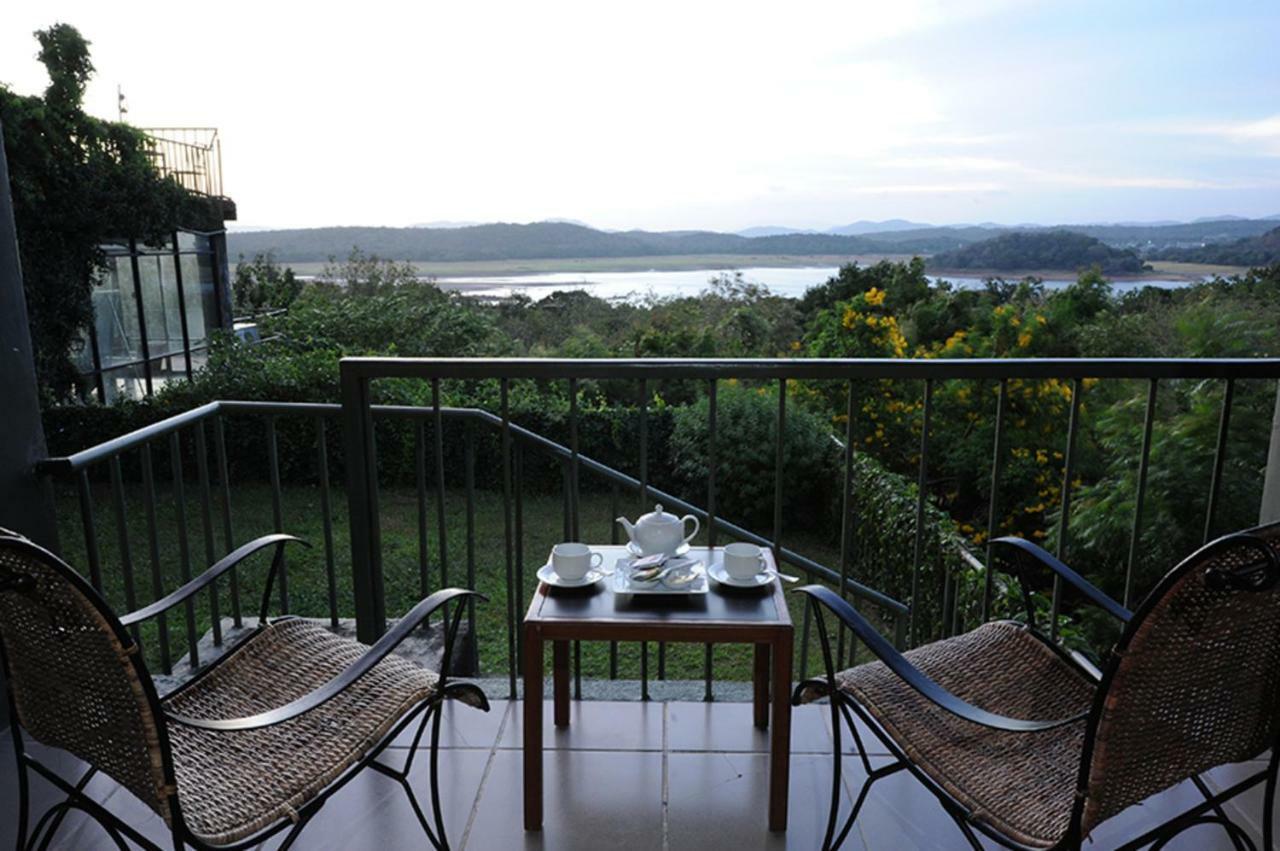 Hotel Lavendish Giritale 4*