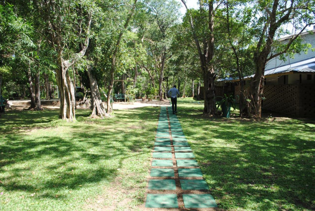 Lavendish Giritale Hotel Polonnaruwa